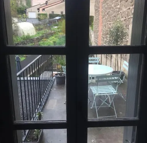 Tres Jolie Апартаменты *