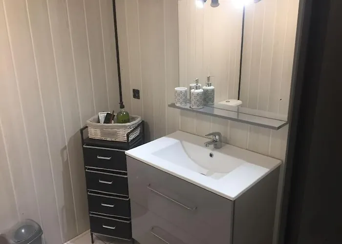 Апартаменты Tres Jolie Aiguilhe